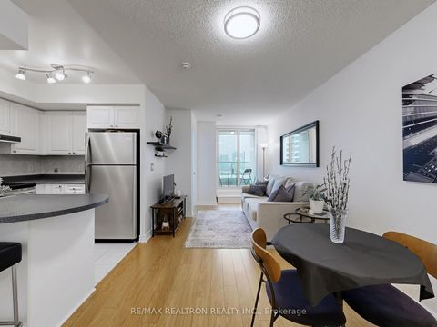 Photo 11 at 903 - 17 Barberry Place, Bayview Village, Toronto