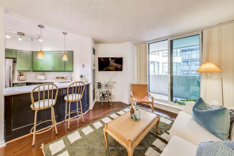 Photo 3 at 607 - 25 Maitland Street, Yonge Corridor, Toronto