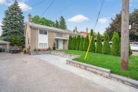 Photo 3 at 121 Saint Lucie Drive, Humbermede, Toronto
