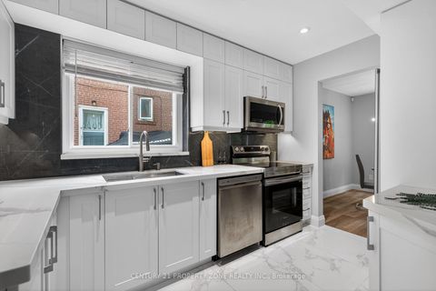 Photo 10 at 121 Saint Lucie Drive, Humbermede, Toronto