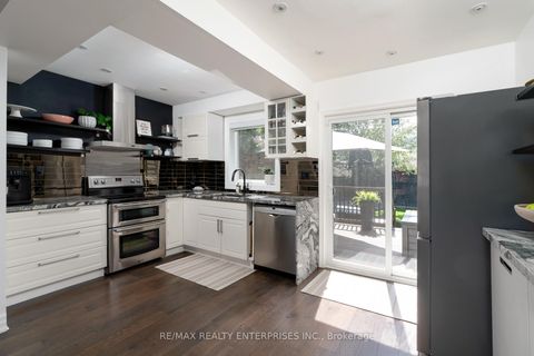 Photo 19 at 52 Fifth Street, New Toronto, Toronto