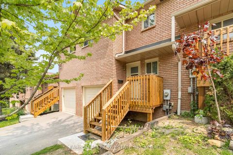 Photo 2 at 6 Pheasant Trail, Ardagh, Barrie