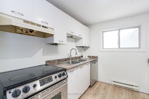 Photo 4 at 6 Pheasant Trail, Ardagh, Barrie