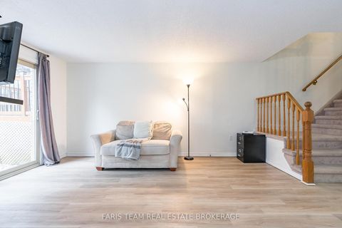 Photo 10 at 6 Pheasant Trail, Ardagh, Barrie