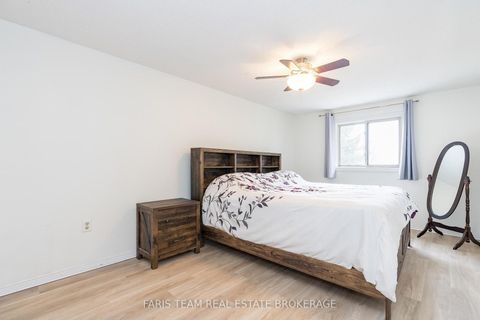 Photo 13 at 6 Pheasant Trail, Ardagh, Barrie