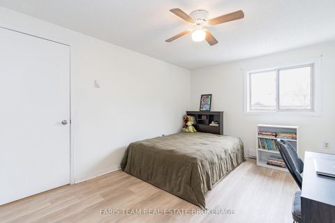 Photo 14 at 6 Pheasant Trail, Ardagh, Barrie