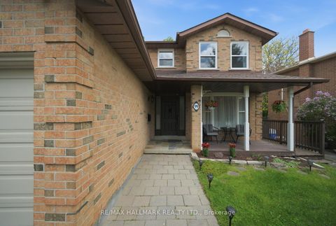 Photo 3 at 99 Carlson Drive, College Manor, Newmarket