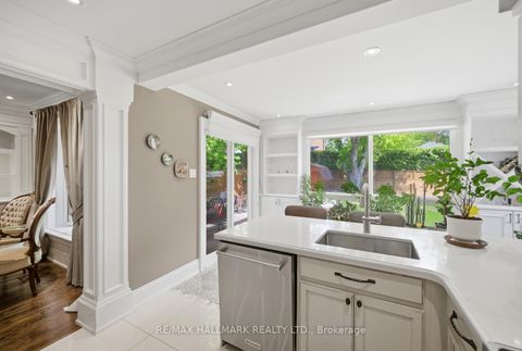 Photo 12 at 99 Carlson Drive, College Manor, Newmarket