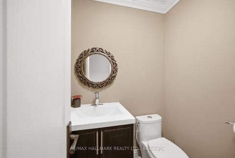 Photo 18 at 99 Carlson Drive, College Manor, Newmarket