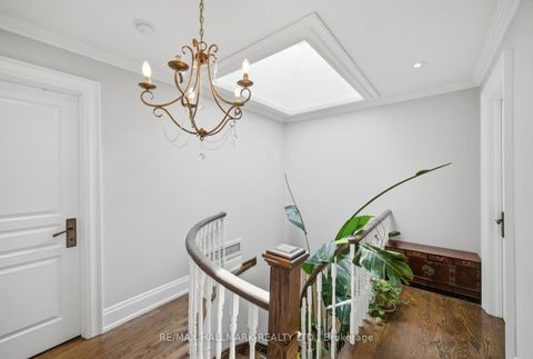 Photo 19 at 99 Carlson Drive, College Manor, Newmarket