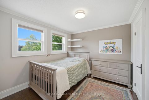 Photo 27 at 99 Carlson Drive, College Manor, Newmarket