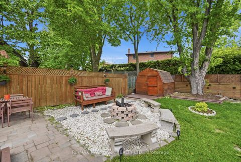 Photo 38 at 99 Carlson Drive, College Manor, Newmarket