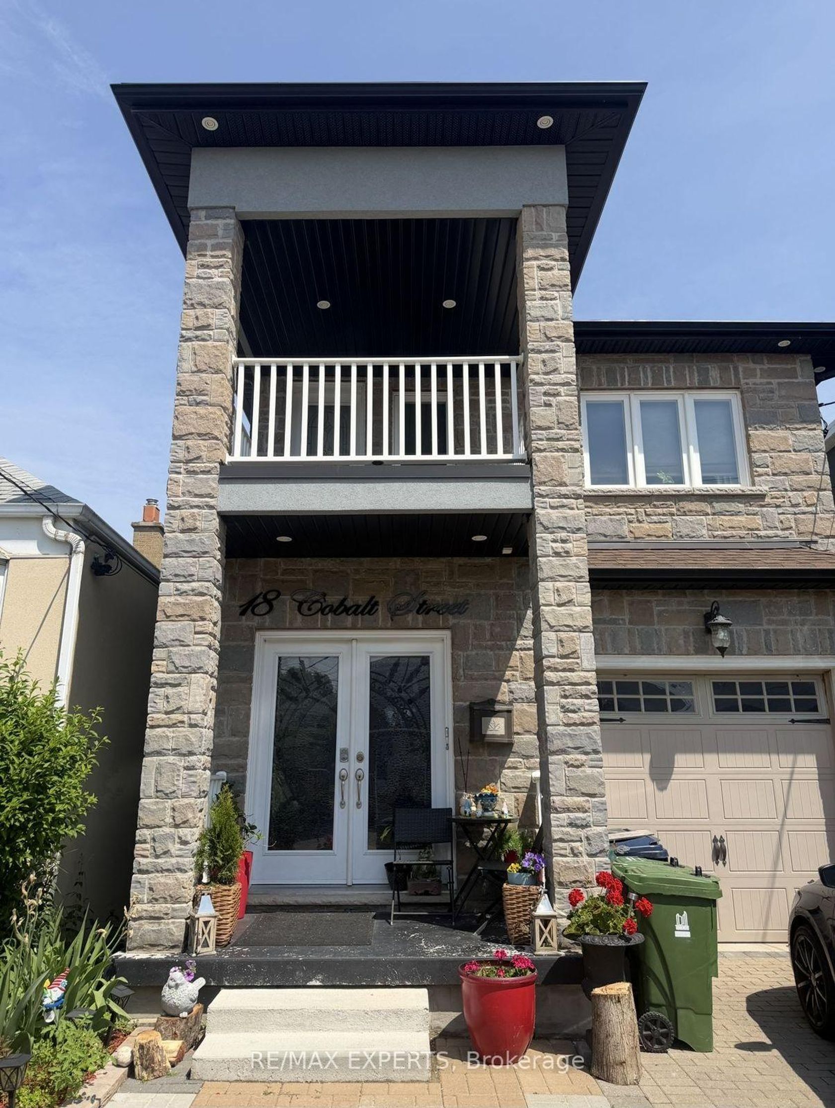 18 Cobalt Street, Mount Dennis, Toronto photo 8