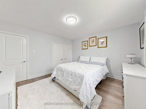 Photo 10 at 56 Candlewood Crescent, York University Heights, Toronto