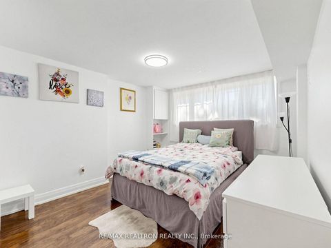 Photo 23 at 56 Candlewood Crescent, York University Heights, Toronto