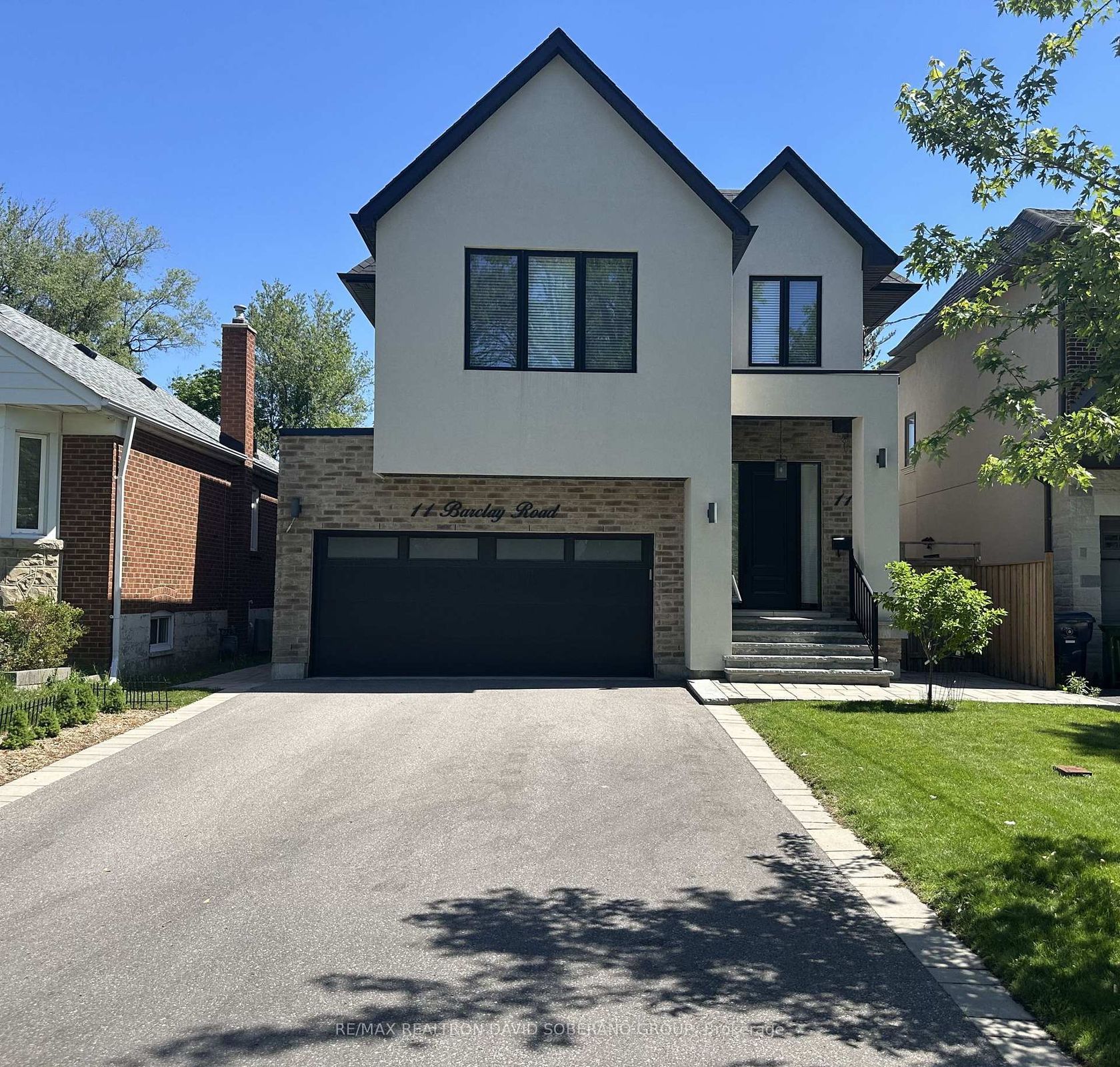 11 Barclay Road, Clanton Park, Toronto photo 8
