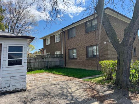 Photo 7 at 2 Slidell Crescent, Donalda, Toronto