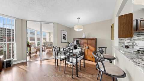 Photo 11 at 833 - 22 Southport Street, Swansea, Toronto