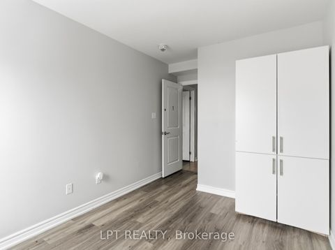 Photo 3 at 4 - 244 Penetanguishene Road, Georgian Drive, Barrie