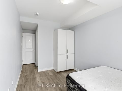 Photo 13 at 4 - 244 Penetanguishene Road, Georgian Drive, Barrie