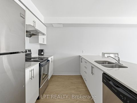 Photo 24 at 4 - 244 Penetanguishene Road, Georgian Drive, Barrie