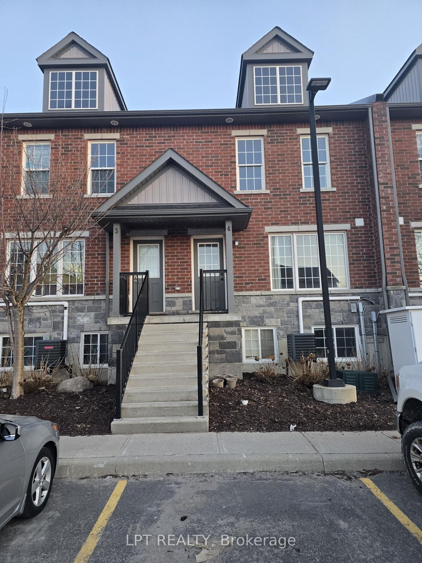 4 - 244 Penetanguishene Road, Georgian Drive, Barrie photo number 2