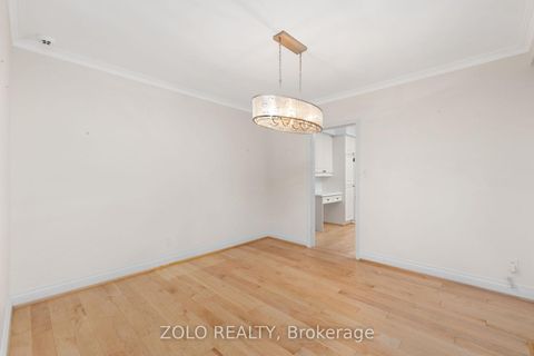 Photo 8 at 17 Hi Mount Drive, Bayview Village, Toronto