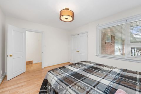 Photo 16 at 17 Hi Mount Drive, Bayview Village, Toronto