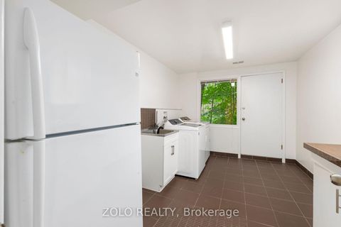 Photo 23 at 17 Hi Mount Drive, Bayview Village, Toronto