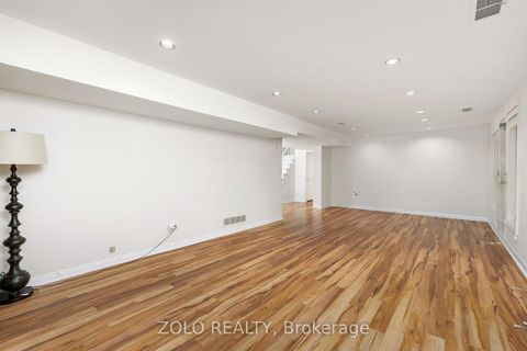 Photo 30 at 17 Hi Mount Drive, Bayview Village, Toronto