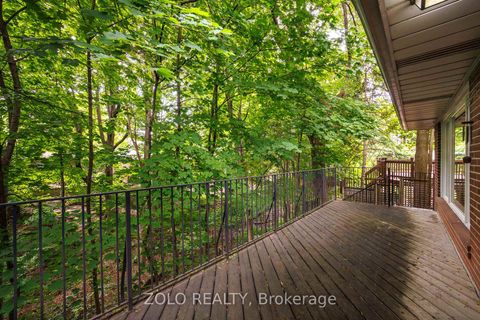 Photo 31 at 17 Hi Mount Drive, Bayview Village, Toronto