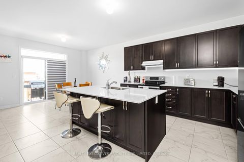Photo 11 at 30 Sam Battaglia Crescent, Sutton & Jackson's Point, Georgina
