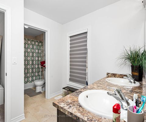 Photo 17 at 30 Sam Battaglia Crescent, Sutton & Jackson's Point, Georgina