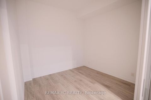 Photo 7 at 721 - 2020 Bathurst Street, Cedarvale, Toronto