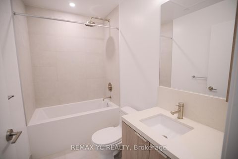 Photo 10 at 721 - 2020 Bathurst Street, Cedarvale, Toronto