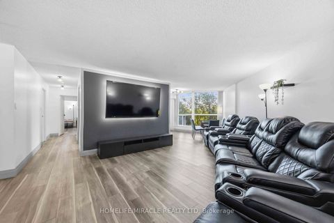 Photo 5 at 405 - 5 Rowntree Road, Jamestown, Toronto
