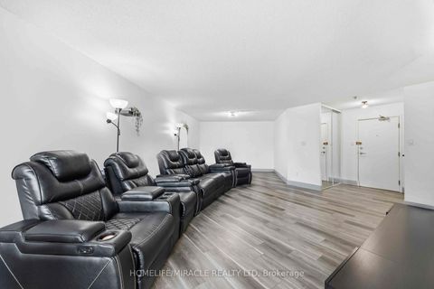 Photo 6 at 405 - 5 Rowntree Road, Jamestown, Toronto