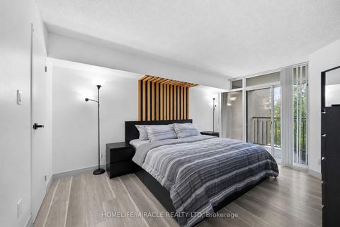 Photo 27 at 405 - 5 Rowntree Road, Jamestown, Toronto