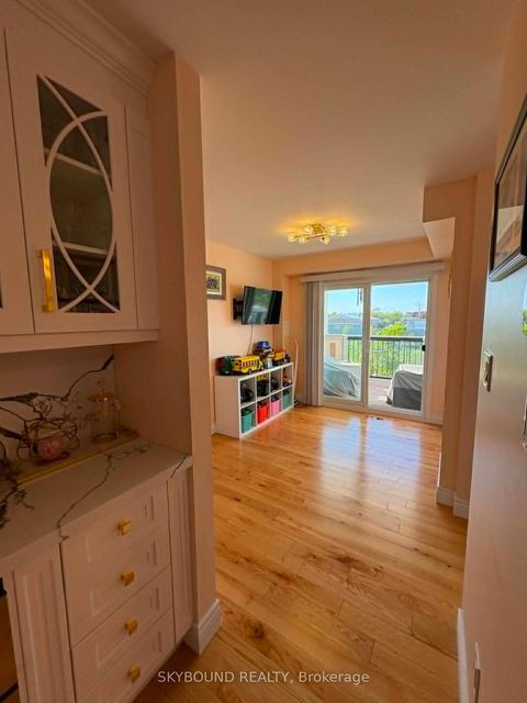 Photo 7 at 77 Cleanside Road, Birchmount, Toronto