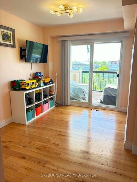 Photo 11 at 77 Cleanside Road, Birchmount, Toronto