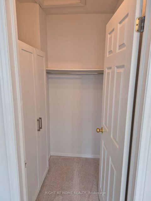 Photo 11 at 3 PEARTREE Court, Allandale Heights, Barrie