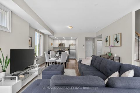 Photo 12 at 92 - 30 Carnation Avenue, Long Branch, Toronto