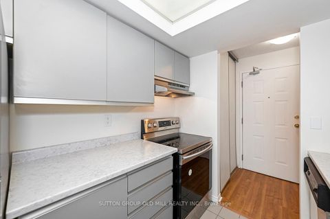 Photo 4 at 821 - 222 The Esplanade, Waterfront Communities C8, Toronto