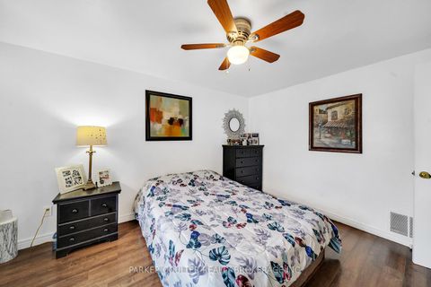 Photo 17 at 23 Chaucer Crescent, Letitia Heights, Barrie
