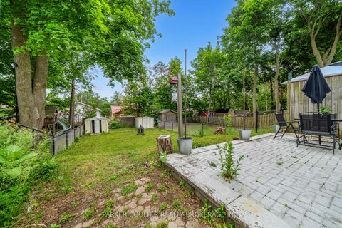 Photo 32 at 23 Chaucer Crescent, Letitia Heights, Barrie