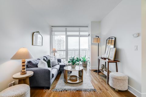 Photo 8 at 1111 - 26 Norton Avenue, Willowdale East, Toronto