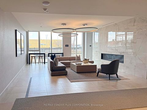 Photo 13 at 1302 - 185 Deerfield Road, Central Newmarket, Newmarket