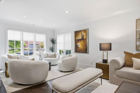 Photo 4 at 18 Chipstead Road, Don Mills, Toronto