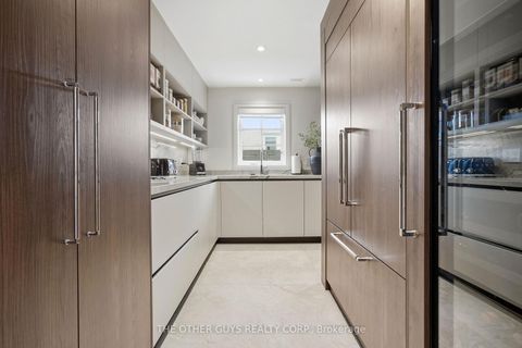 Photo 11 at 18 Chipstead Road, Don Mills, Toronto