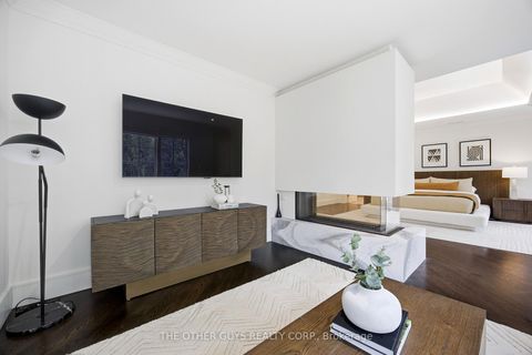 Photo 21 at 18 Chipstead Road, Don Mills, Toronto